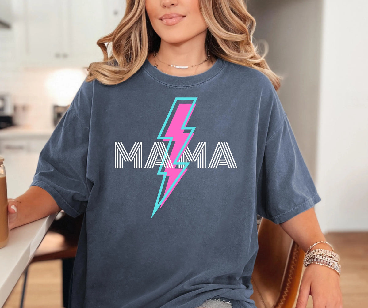 Retro Mama T-Shirt: 80s Lightning Bolt Design