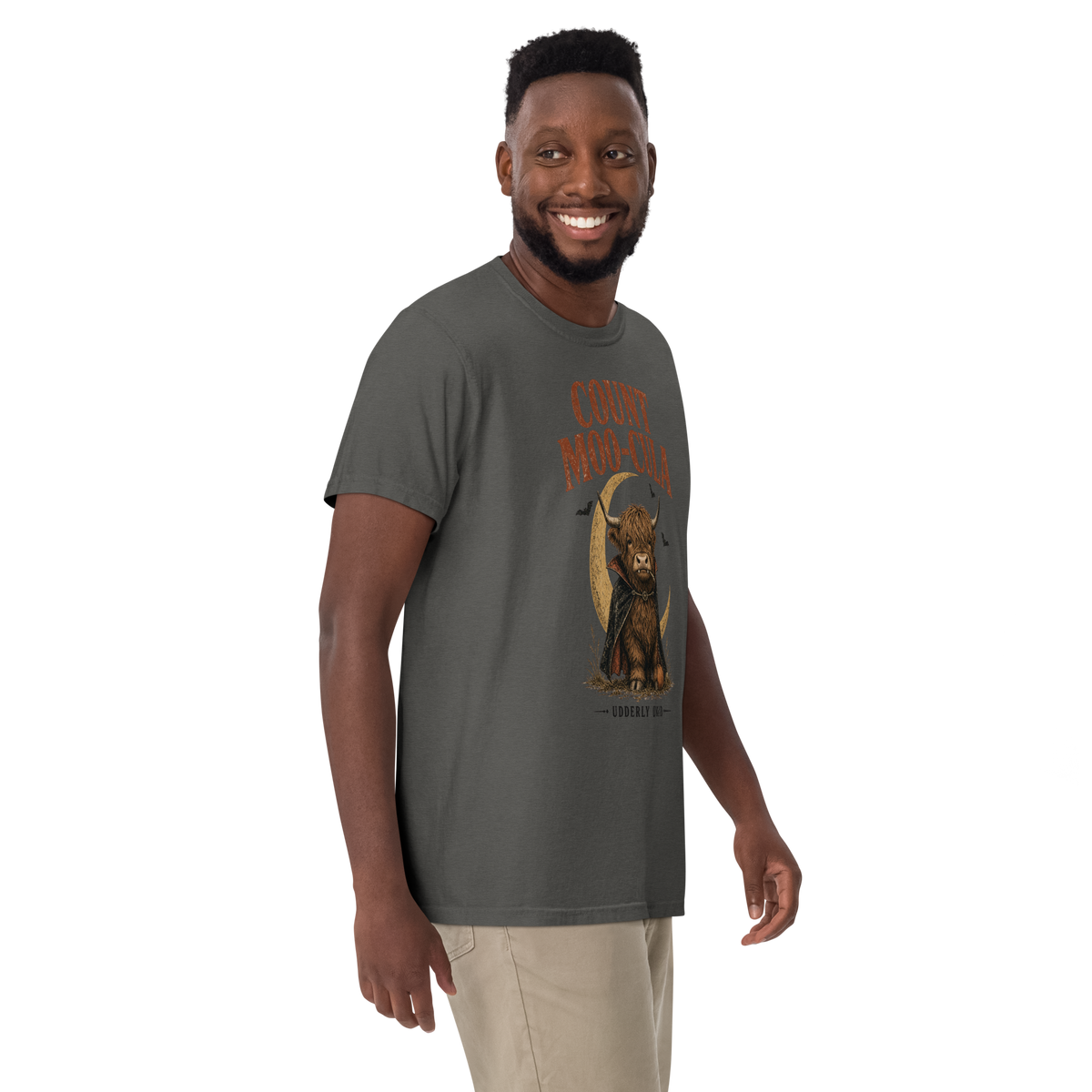 Count Moo-Cula Highland Cow Comfort Colors® Halloween Shirt